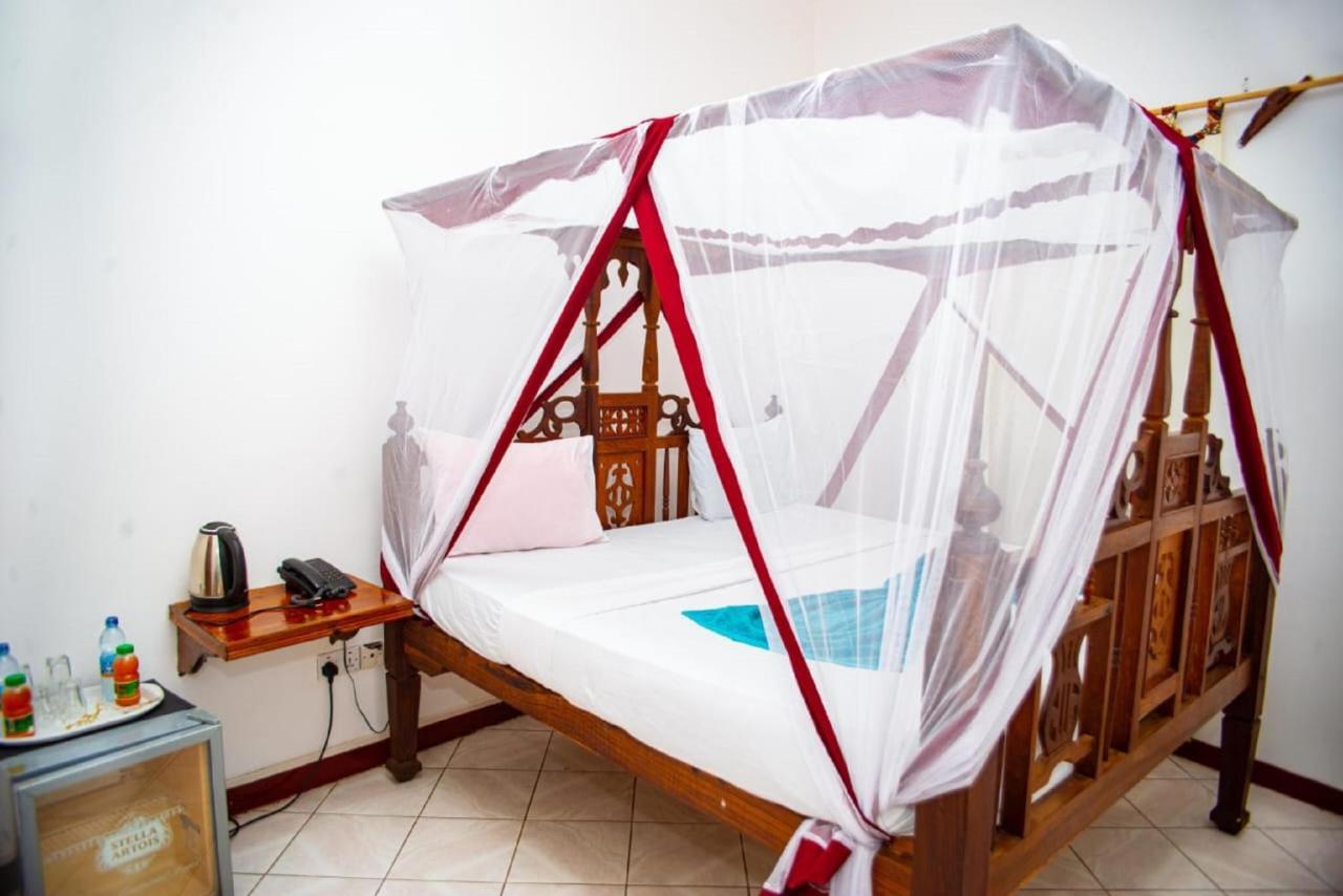 La Neisha Hotel Zanzibar Buitenkant foto