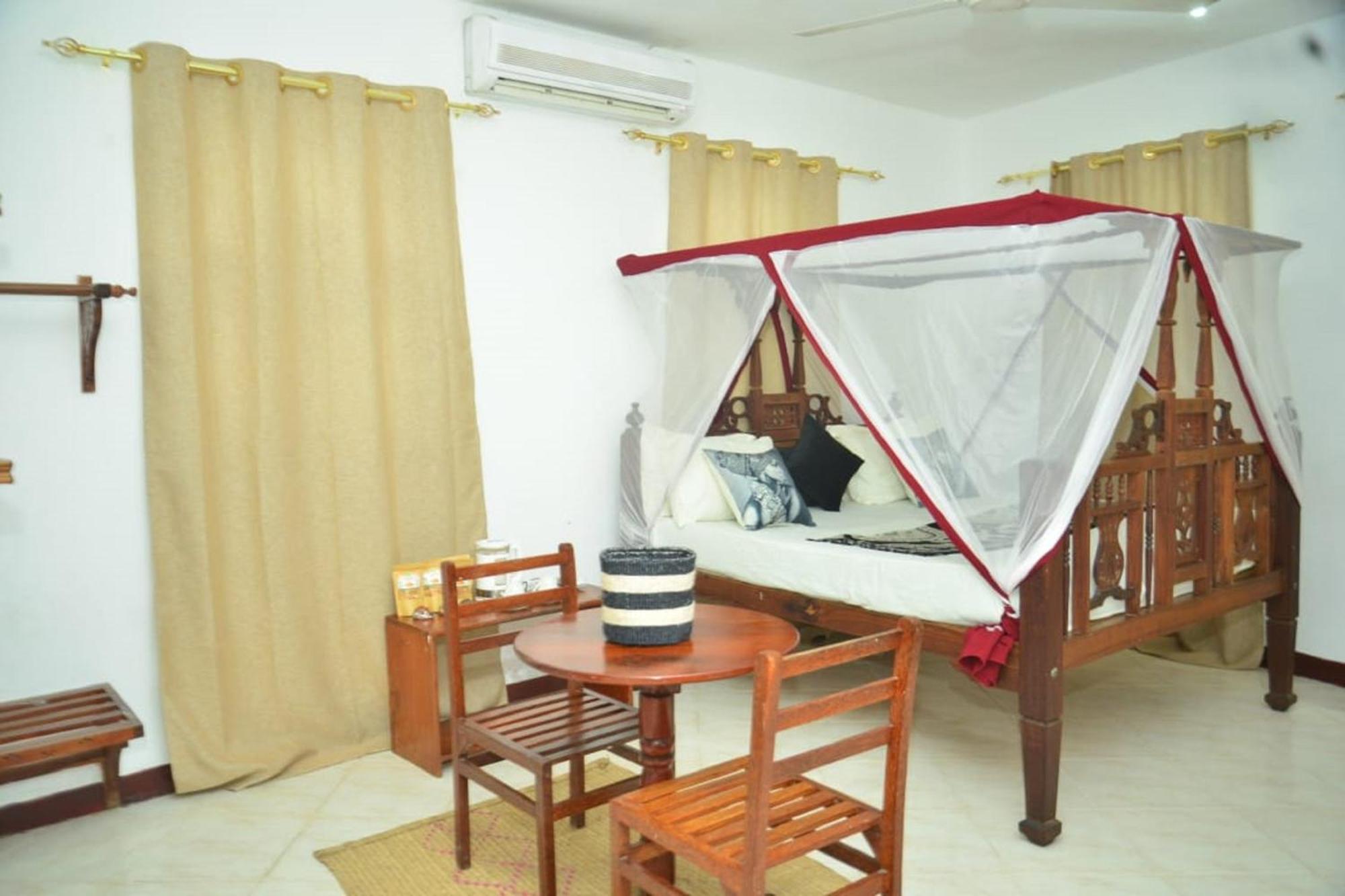 La Neisha Hotel Zanzibar Buitenkant foto