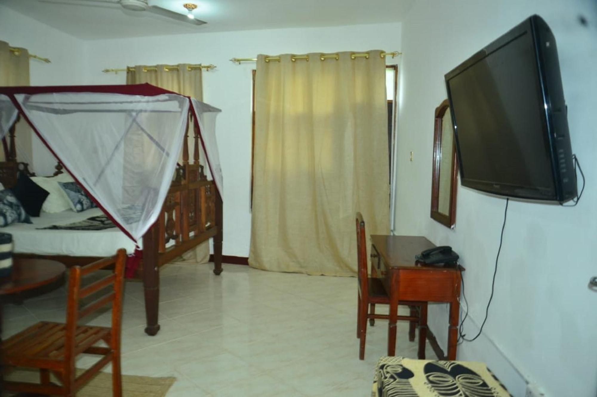 La Neisha Hotel Zanzibar Buitenkant foto
