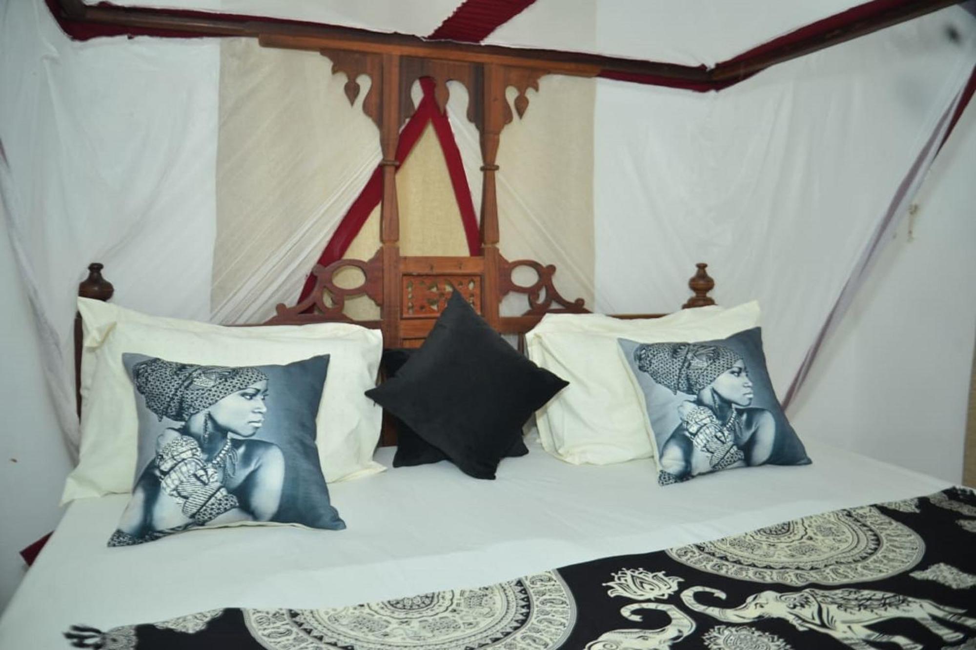 La Neisha Hotel Zanzibar Buitenkant foto
