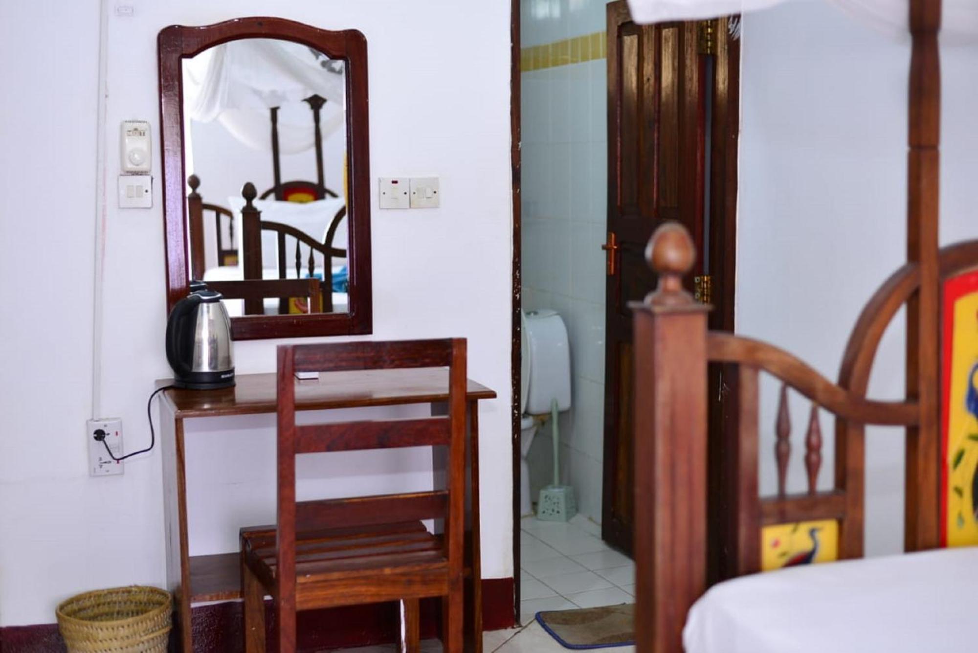 La Neisha Hotel Zanzibar Buitenkant foto