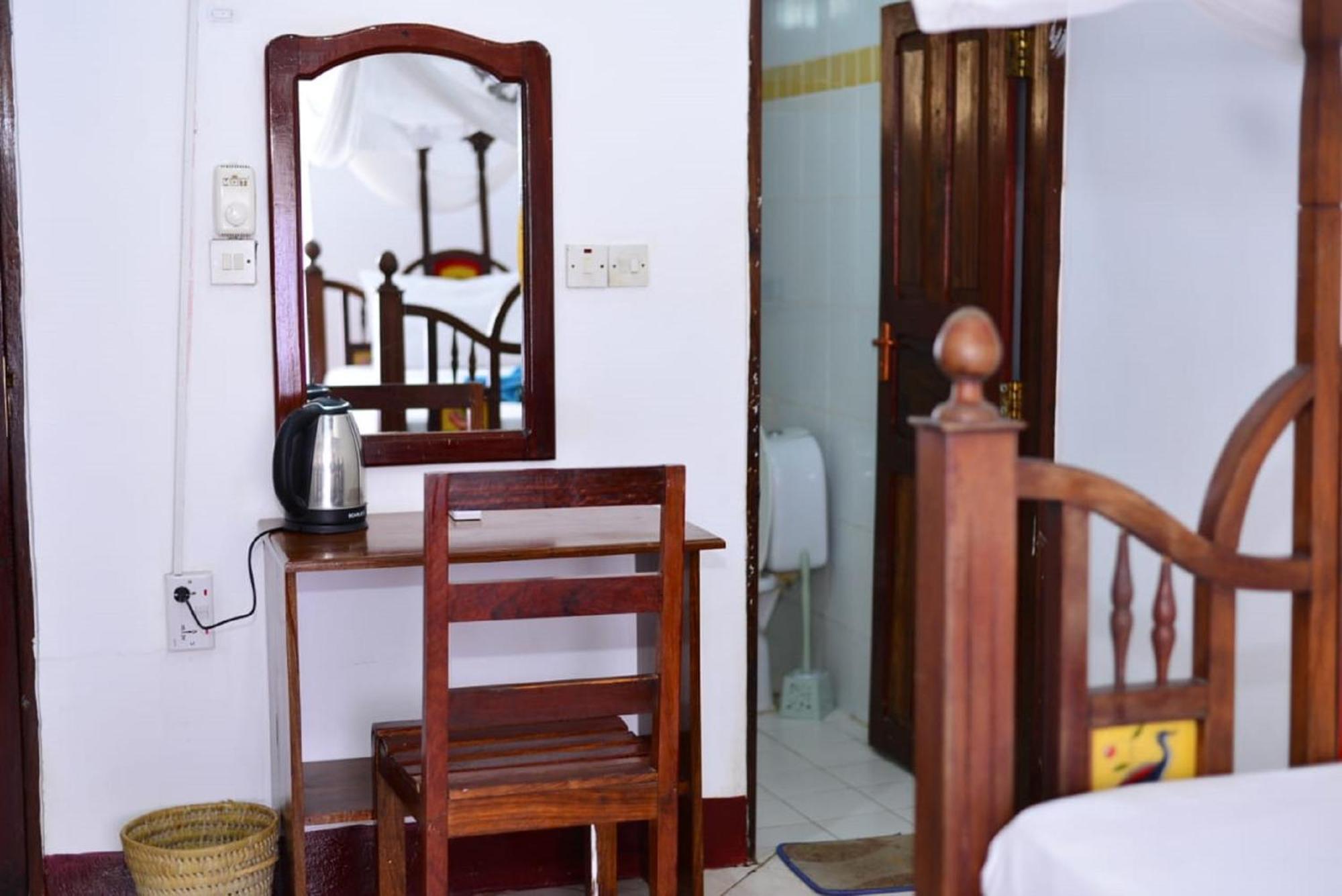 La Neisha Hotel Zanzibar Buitenkant foto
